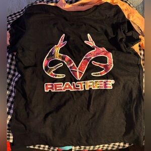 Realtree Black and Red Short Sleeve Tee with Iconic Logo